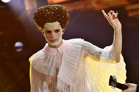 achille lauro elisabetta i tudor|Achille Lauro come Elisabetta I Tudor: nella finale di Sanremo è la .